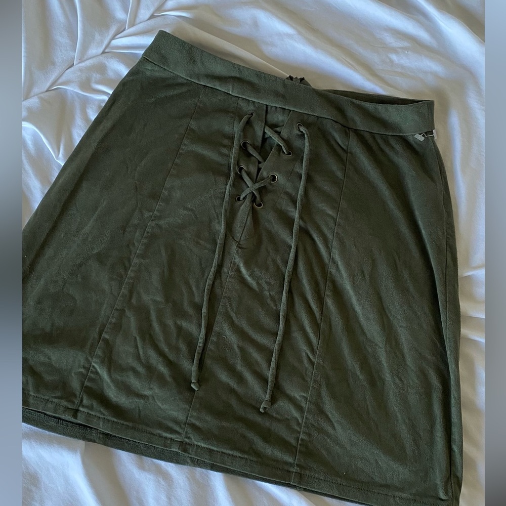 dark green lace detail skirt